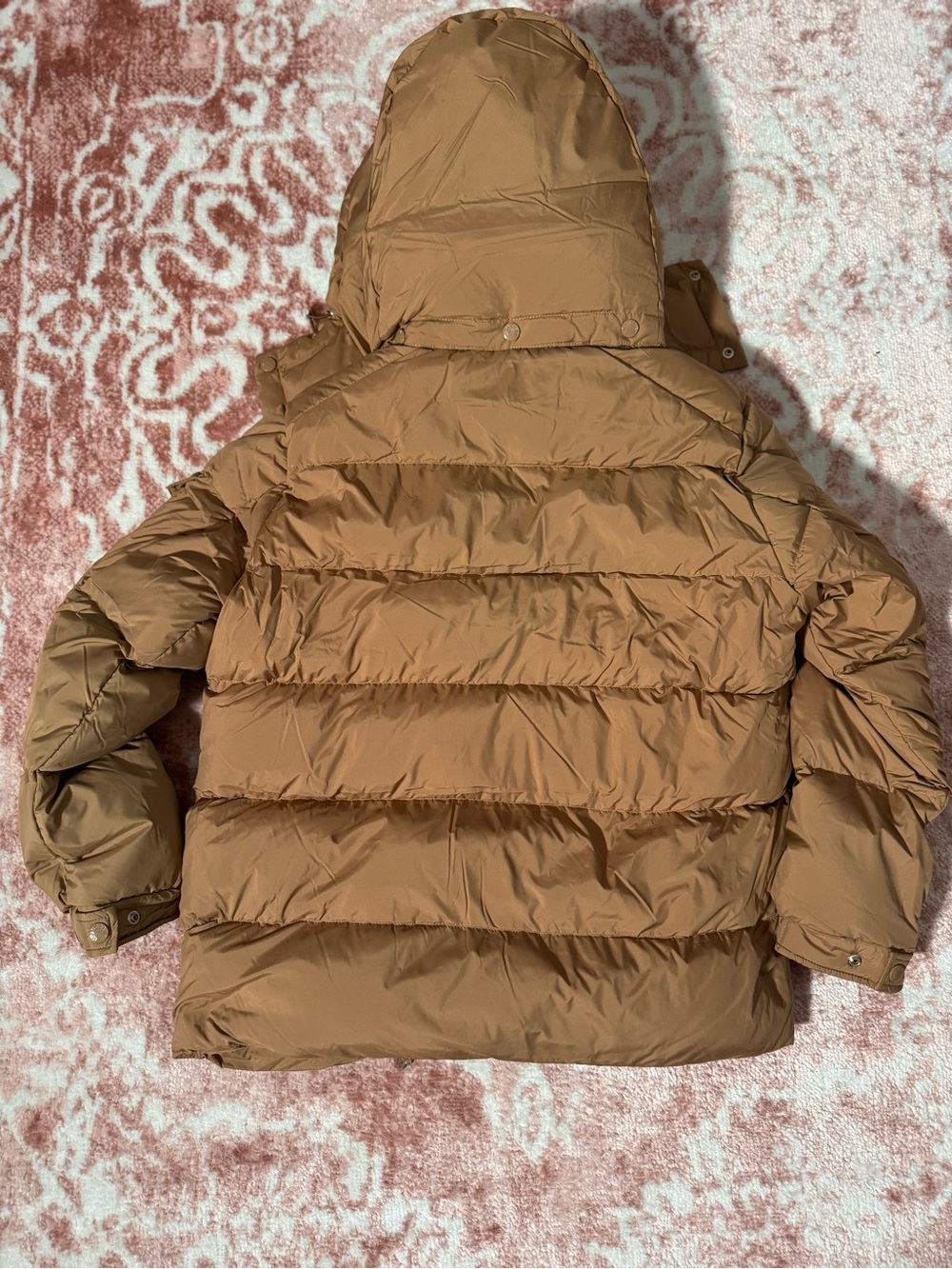 Moncler Maya 70 Hooded Short Down lacket used. Size 1(small) - Picture 7 of 7